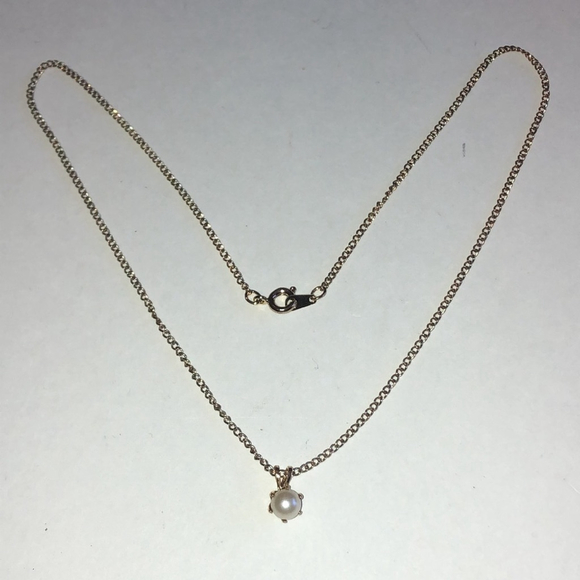 Vintage Gold Tone Chain Dainty Faux Pearl Pendant Necklace - Picture 2 of 7